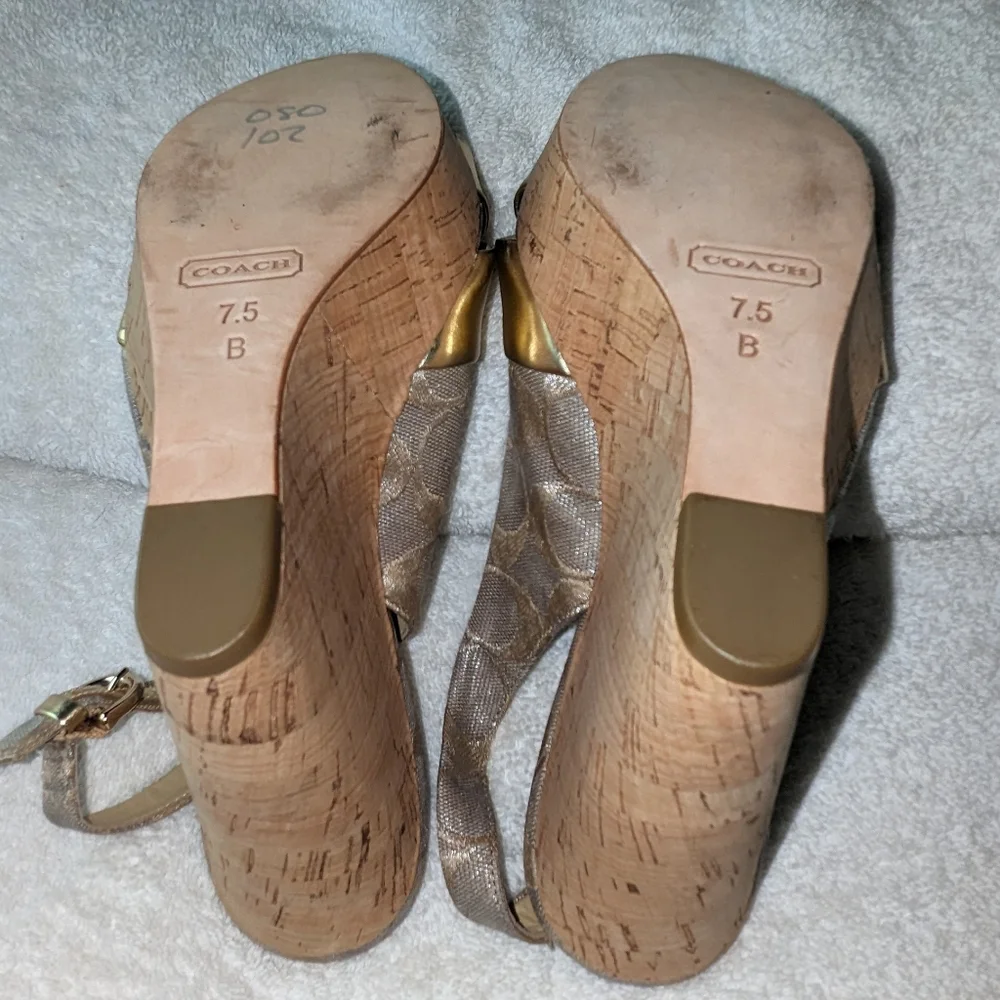 Vintage Coach Jesse wedge cork heeled sandals. 7.5